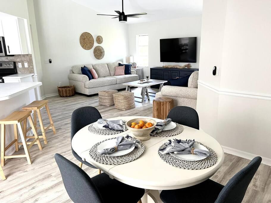 Beautiful Spacious Home! Close To Beaches - Heated Private Pool Englewood Exterior foto
